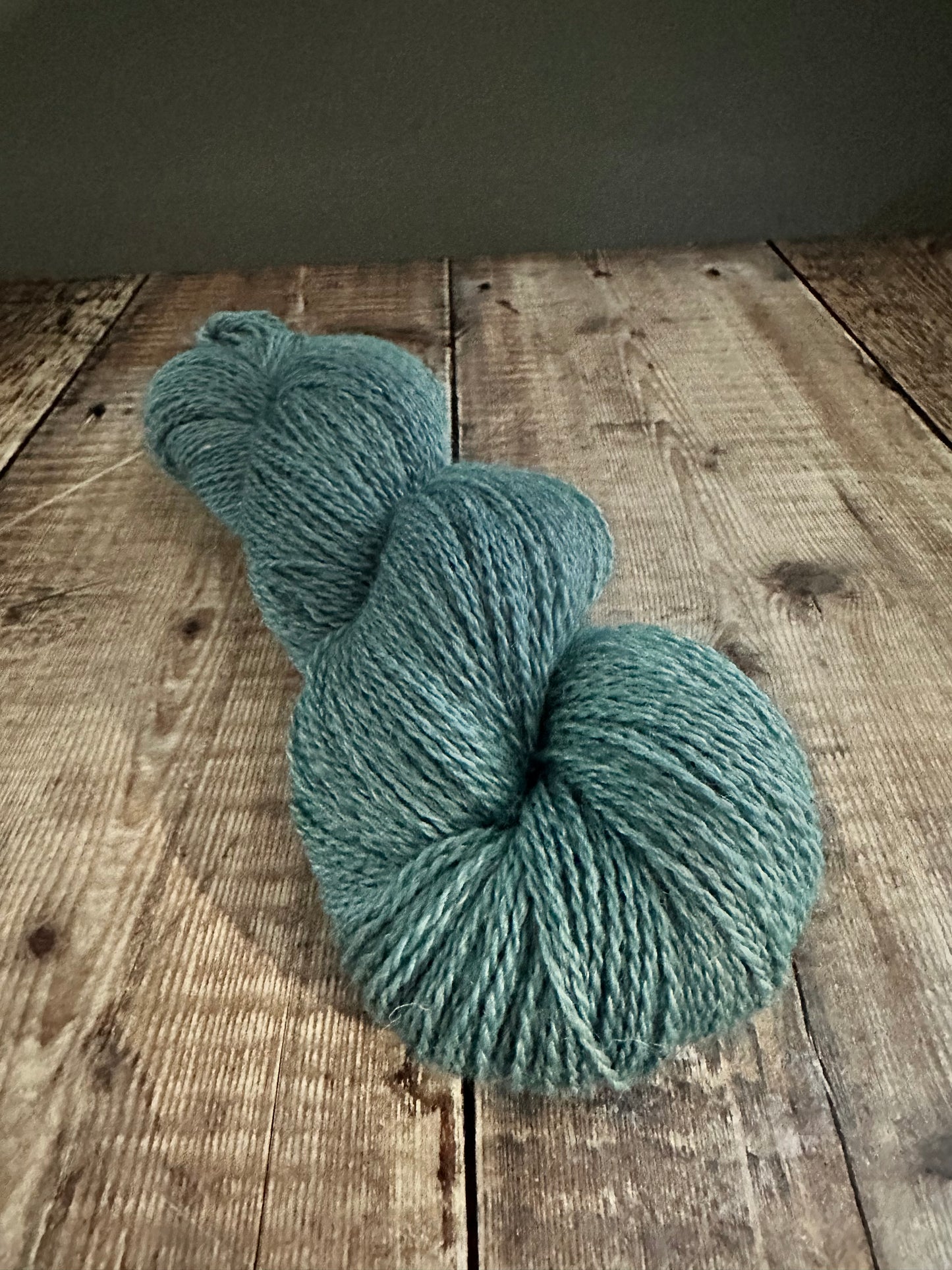 Hand Dyed 70% Cheviot & 30% Nettle 4ply yarn 100g Skein